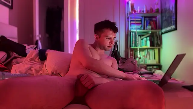 Snapshot of CupidZass chatting on December 2024 09:43:02 AM CupidZass online show from December 2024 09:43:02 AM