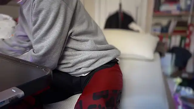 Snapshot of CupidZass chatting on December 2024 07:16:02 PM CupidZass online show from December 2024 07:16:02 PM