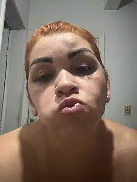 Bruninhaa34 online show from April 2026 09:56:01 PM