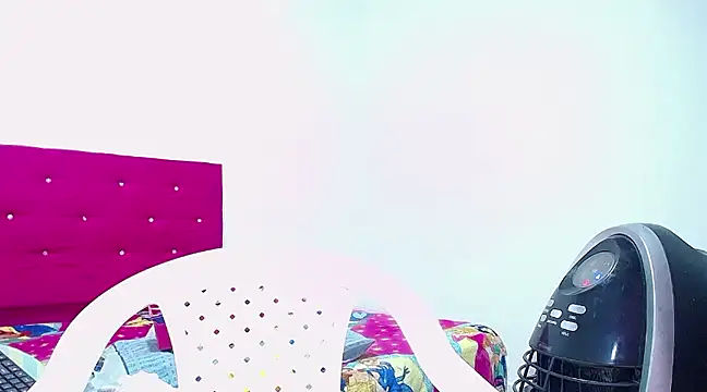 Snapshot of candy_dustano691 chatting on January 2025 10:19:01 PM candy dustano691 online show from January 2025 10:19:01 PM