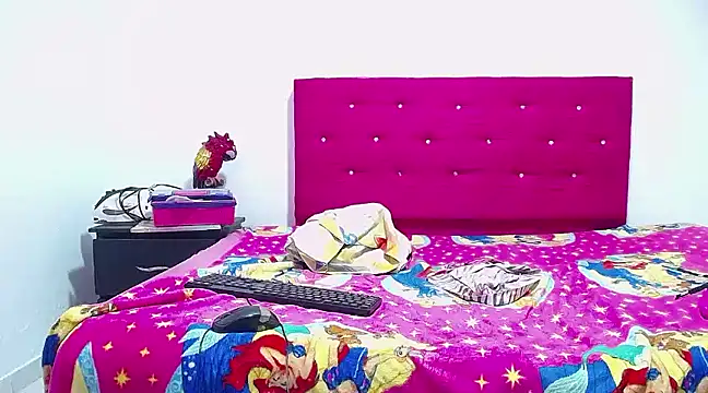 Snapshot of candy_dustano691 chatting on January 2025 02:45:02 AM candy dustano691 online show from January 2025 02:45:02 AM