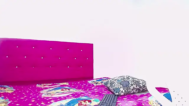 Snapshot of candy_dustano691 chatting on February 2025 08:55:02 PM candy dustano691 online show from February 2025 08:55:02 PM