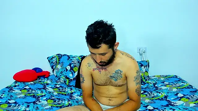 Snapshot of Bad_Couple_1 chatting on March 2025 06:46:01 AM Bad Couple 1 online show from March 2025 06:46:01 AM