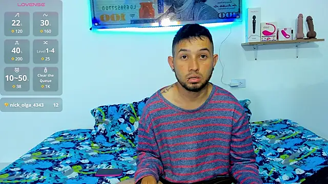 Snapshot of Bad_Couple_1 chatting on March 2025 08:32:02 AM Bad Couple 1 online show from March 2025 08:32:02 AM