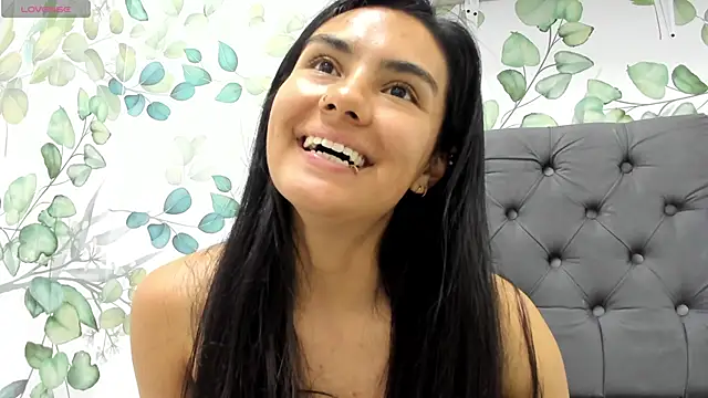 atilanadiaz7 online show from December 2024 02:53:01 AM