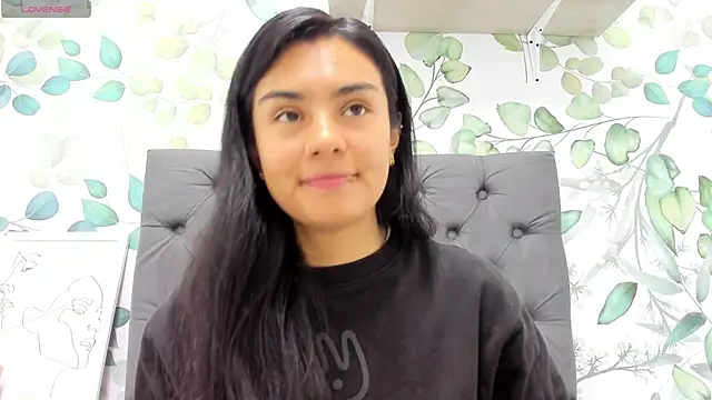 atilanadiaz7 online show from January 2025 01:53:02 PM