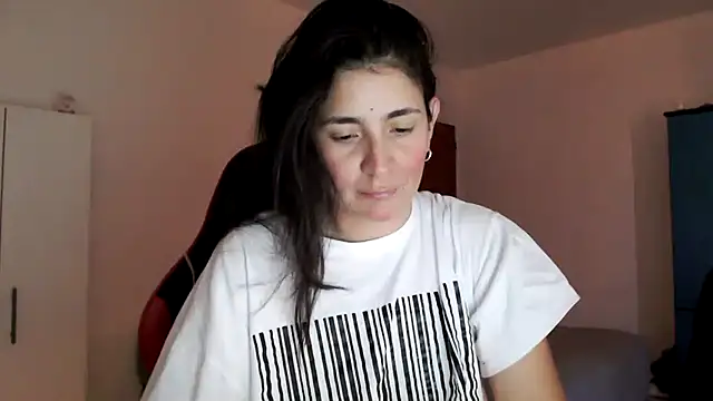 Snapshot of samantha_s69 chatting on January 2025 01:21:01 PM samantha s69 online show from January 2025 01:21:01 PM