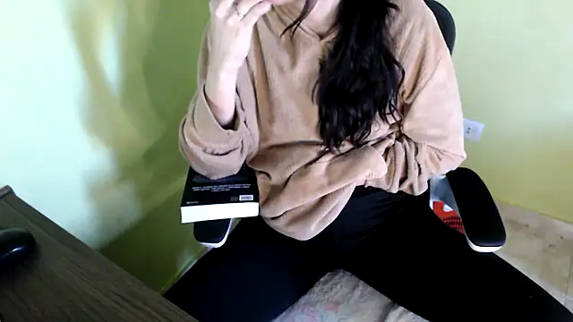 samantha s69 online show from May 2026 12:10:01 PM