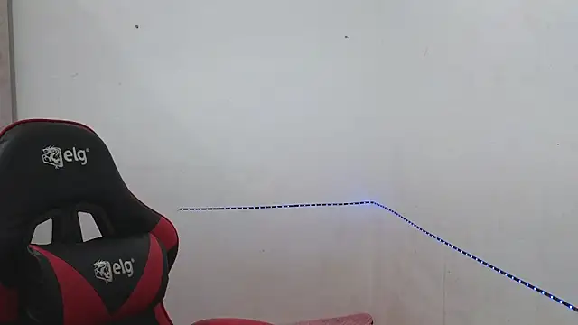 ElisaBoyer online show from December 2025 12:45:01 PM