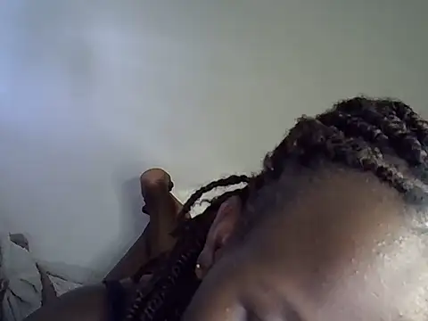 Snapshot of Sonnia_ chatting on February 2026 02:22:02 PM Sonnia online show from February 2026 02:22:02 PM