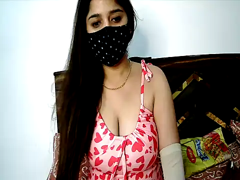 Gloie4u online show from April 2026 01:41:02 PM