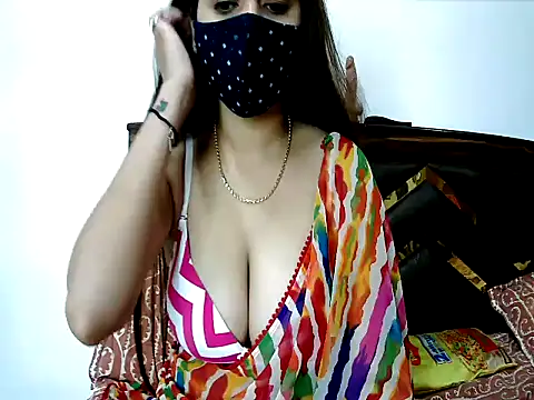 Gloie4u online show from May 2026 10:23:02 AM