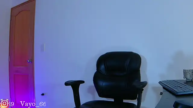 vayolett01 dakotta online show from February 2025 10:14:02 PM