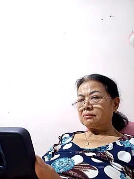 Hotestlove online show from December 2025 10:46:01 AM