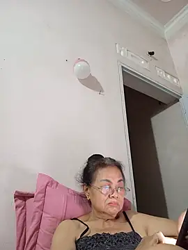 Hotestlove online show from June 2026 12:20:02 PM