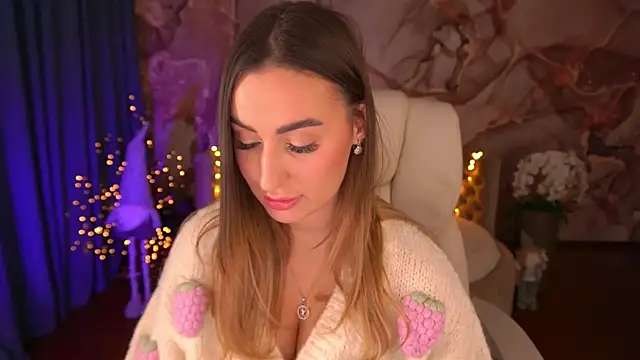 Snapshot of LiaBrazzerr chatting on December 2024 07:10:01 PM LiaBrazzerr online show from December 2024 07:10:01 PM