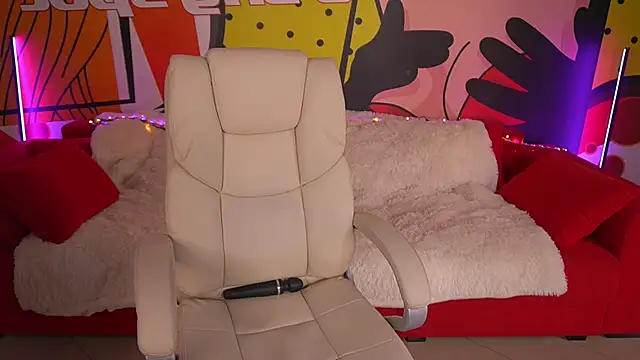 Snapshot of LiaBrazzerr chatting on October 2025 06:58:02 AM LiaBrazzerr online show from October 2025 06:58:02 AM