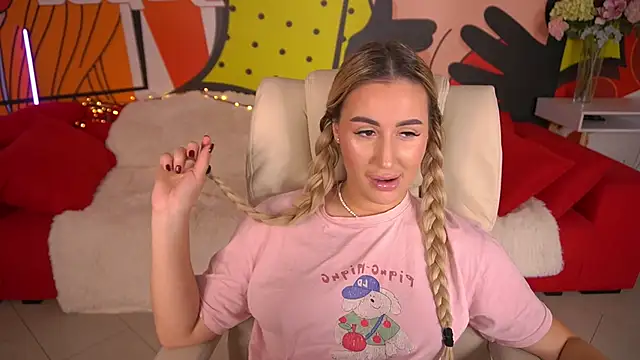 Snapshot of LiaBrazzerr chatting on November 2025 10:15:02 AM LiaBrazzerr online show from November 2025 10:15:02 AM