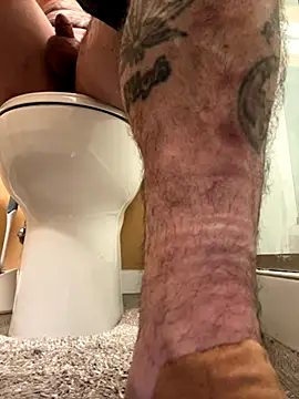 Crackkers online show from November 2025 05:51:01 AM