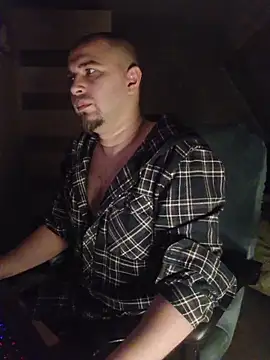 Foxyshaved online show from November 2025 03:45:02 AM