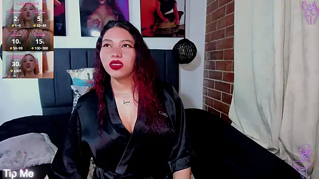 kyliejenner hot online show from September 2025 03:30:02 AM