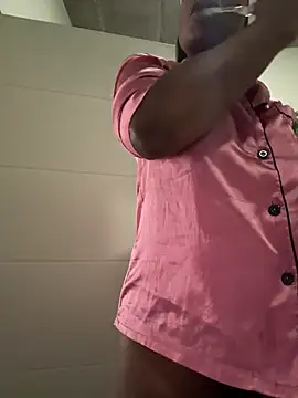 slimcateee online show from November 2025 09:04:02 AM