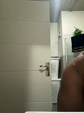 slimcateee online show from March 2026 05:43:01 AM