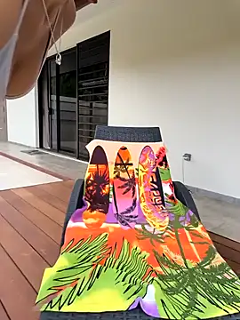 emma4xxx online show from February 2025 07:38:01 PM