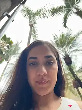 Snapshot of CuteeRose chatting on May 2026 06:03:01 PM CuteeRose online show from May 2026 06:03:01 PM