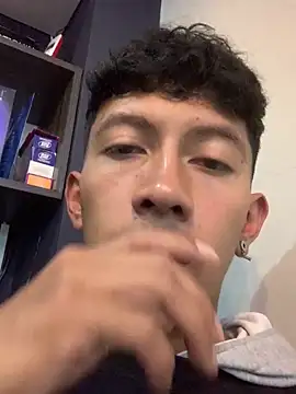 Snapshot of Chocolatito26 chatting on February 2025 10:04:02 PM Chocolatito26 online show from February 2025 10:04:02 PM