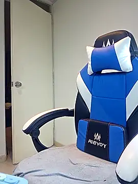 Snapshot of KittyKardy chatting on February 2026 11:46:01 PM KittyKardy online show from February 2026 11:46:01 PM