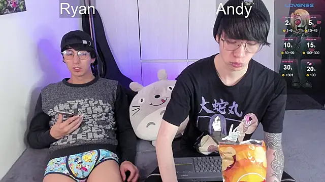 Aventure Twinks online show from December 2024 04:08:02 AM