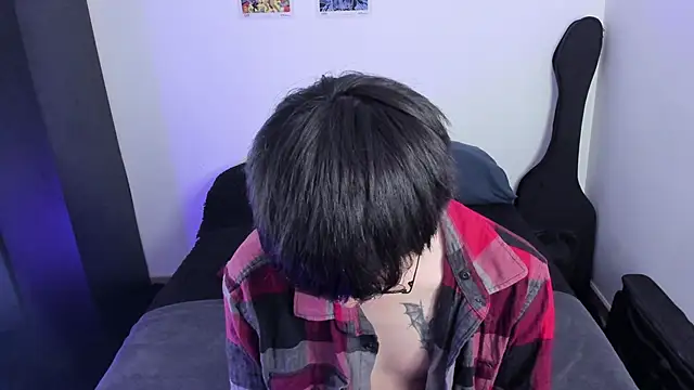 Aventure Twinks online show from October 2025 07:15:01 PM