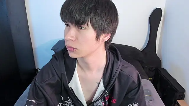 Aventure Twinks online show from March 2026 02:22:01 AM