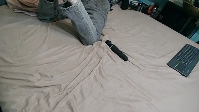 Prxscillia Tx online show from October 2025 07:12:01 PM