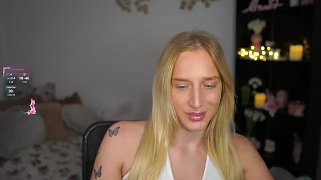 Nicolette  Shea  online show from December 2024 09:40:02 AM