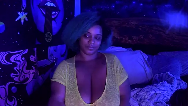 Snapshot of AutumnHart chatting on January 2025 02:19:02 AM AutumnHart online show from January 2025 02:19:02 AM