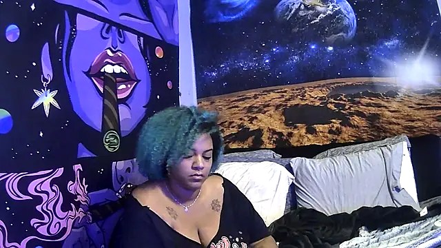 Snapshot of AutumnHart chatting on January 2025 02:25:01 AM AutumnHart online show from January 2025 02:25:01 AM