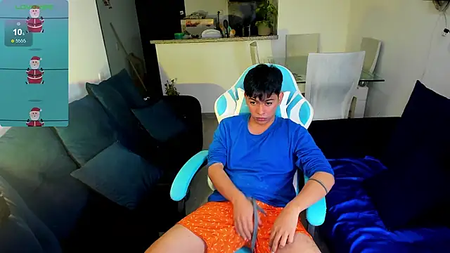 Snapshot of Franco_Rizzo_ chatting on December 2024 09:53:02 PM Franco Rizzo online show from December 2024 09:53:02 PM