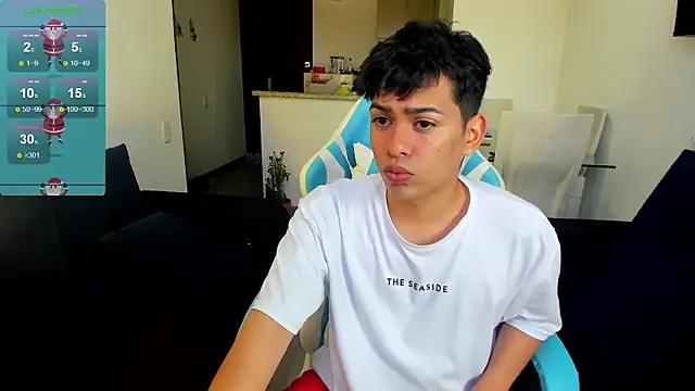 Snapshot of Franco_Rizzo_ chatting on December 2024 08:34:01 PM Franco Rizzo online show from December 2024 08:34:01 PM