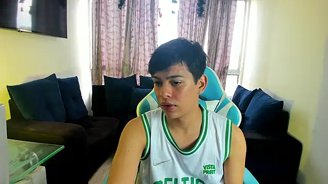 Snapshot of Franco_Rizzo_ chatting on January 2025 07:53:02 PM Franco Rizzo online show from January 2025 07:53:02 PM