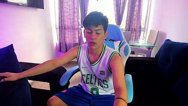 Snapshot of Franco_Rizzo_ chatting on January 2025 04:26:01 PM Franco Rizzo online show from January 2025 04:26:01 PM