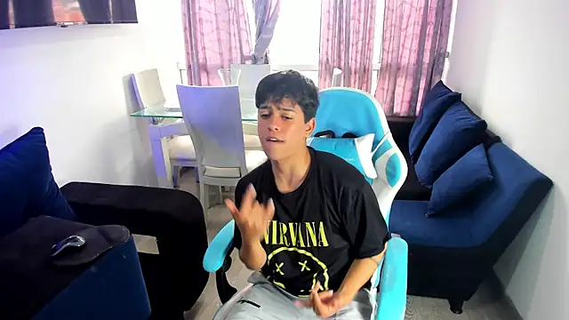 Snapshot of Franco_Rizzo_ chatting on January 2025 09:14:02 PM Franco Rizzo online show from January 2025 09:14:02 PM