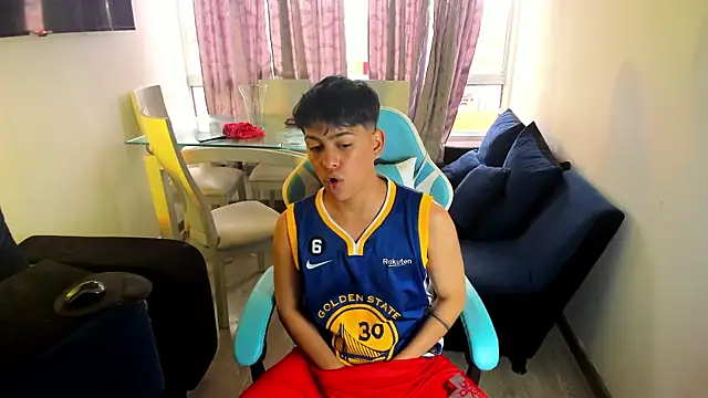 Snapshot of Franco_Rizzo_ chatting on January 2025 08:54:01 PM Franco Rizzo online show from January 2025 08:54:01 PM