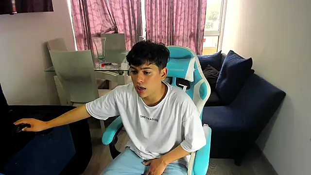 Snapshot of Franco_Rizzo_ chatting on February 2025 08:15:01 PM Franco Rizzo online show from February 2025 08:15:01 PM