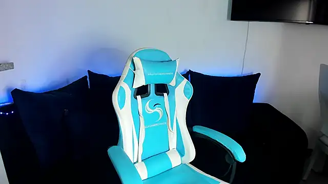 Snapshot of Franco_Rizzo_ chatting on February 2025 08:33:02 PM Franco Rizzo online show from February 2025 08:33:02 PM