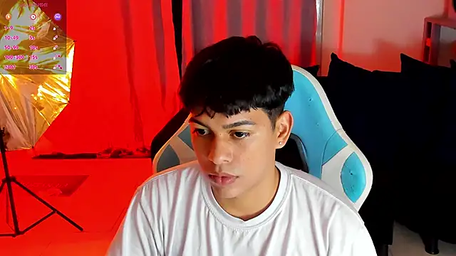 Snapshot of Franco_Rizzo_ chatting on November 2025 04:33:02 AM Franco Rizzo online show from November 2025 04:33:02 AM