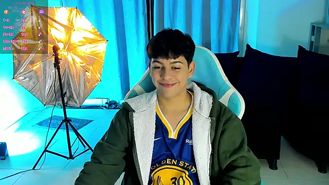 Snapshot of Franco_Rizzo_ chatting on November 2025 03:12:02 AM Franco Rizzo online show from November 2025 03:12:02 AM