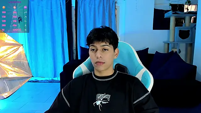 Snapshot of Franco_Rizzo_ chatting on January 2026 07:49:02 PM Franco Rizzo online show from January 2026 07:49:02 PM