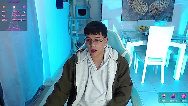 Snapshot of Franco_Rizzo_ chatting on February 2026 12:56:02 AM Franco Rizzo online show from February 2026 12:56:02 AM